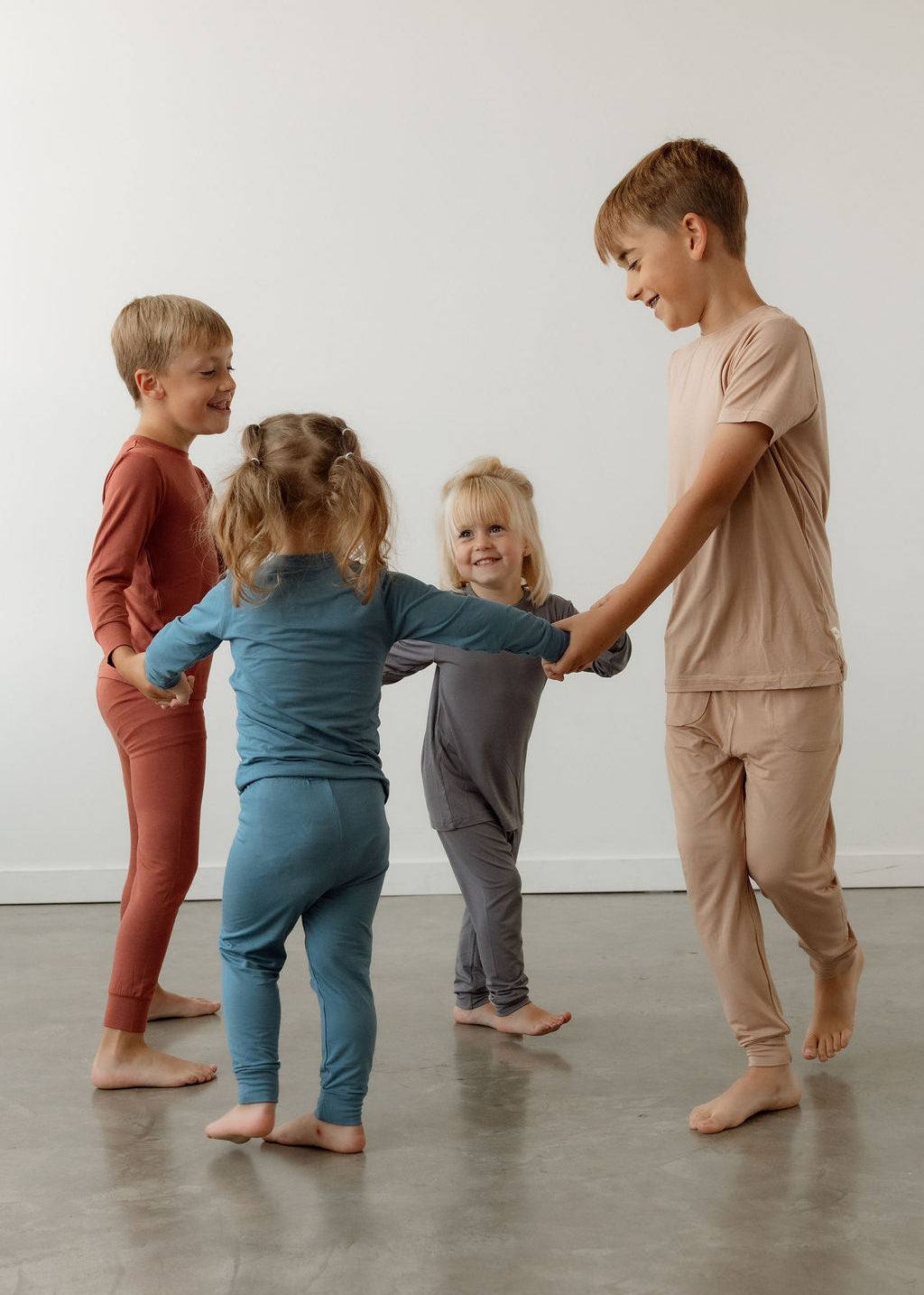 2 Piece Short Sleeve Jogger Pajamas - Prairies